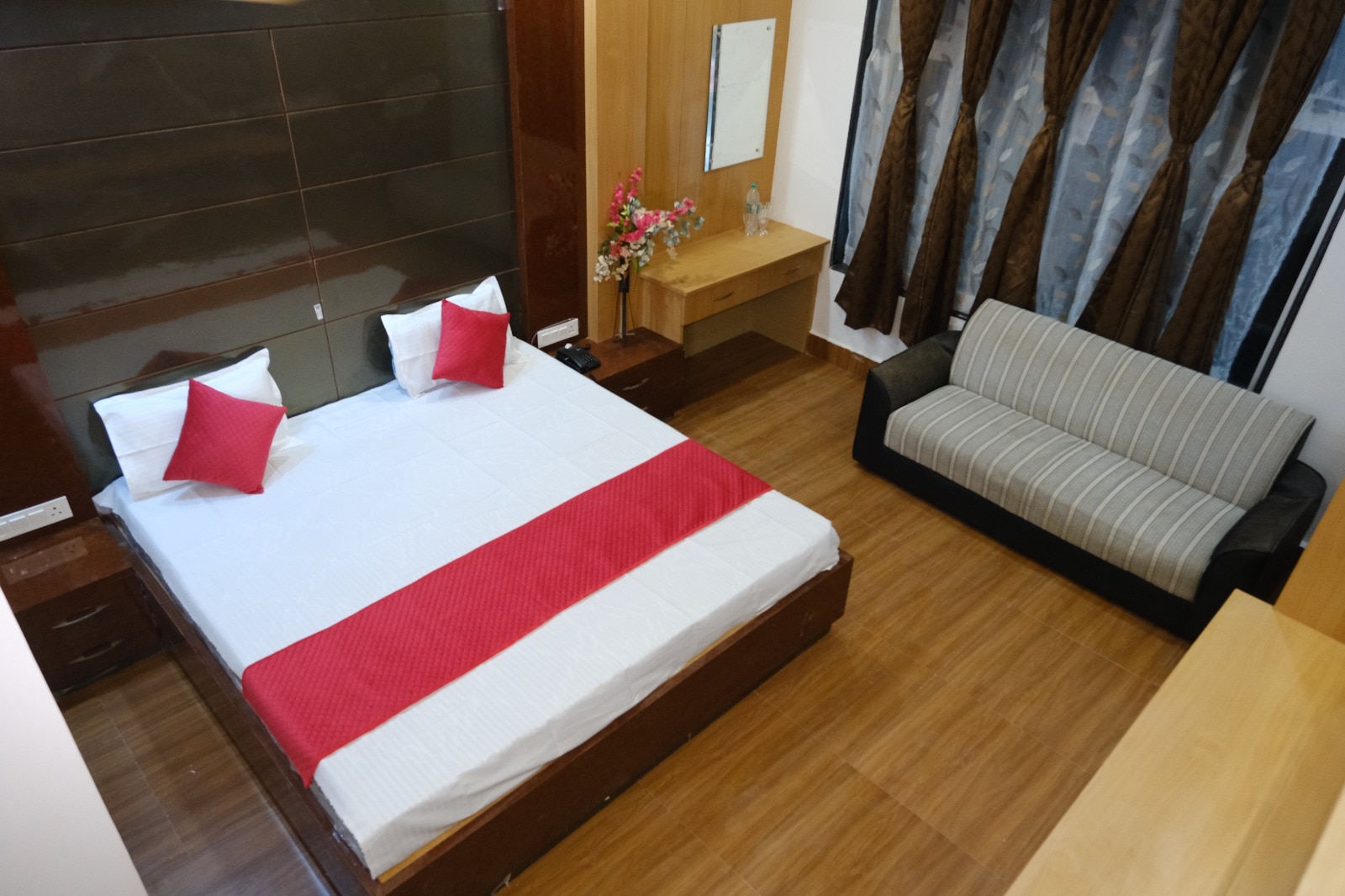 Hotel Golden Continental Deoghar - Tap to explore photos