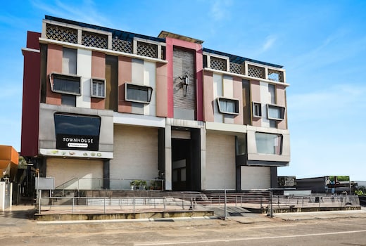 Townhouse Kota Airport Formerly Hotel Shaily Royal