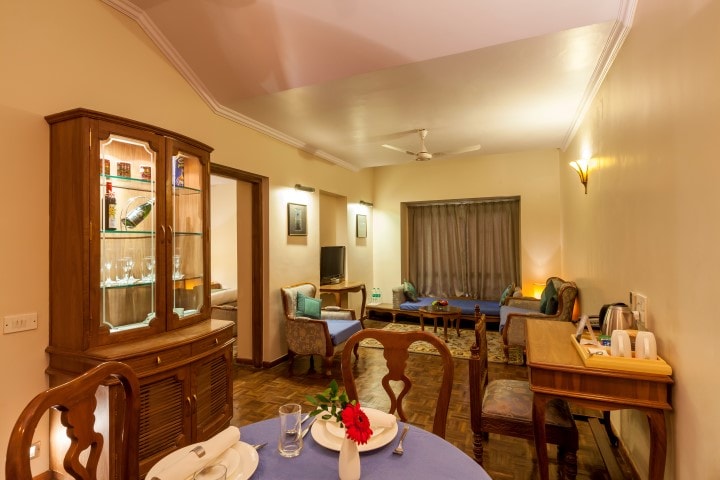 Hotel Hilltone , mount abu