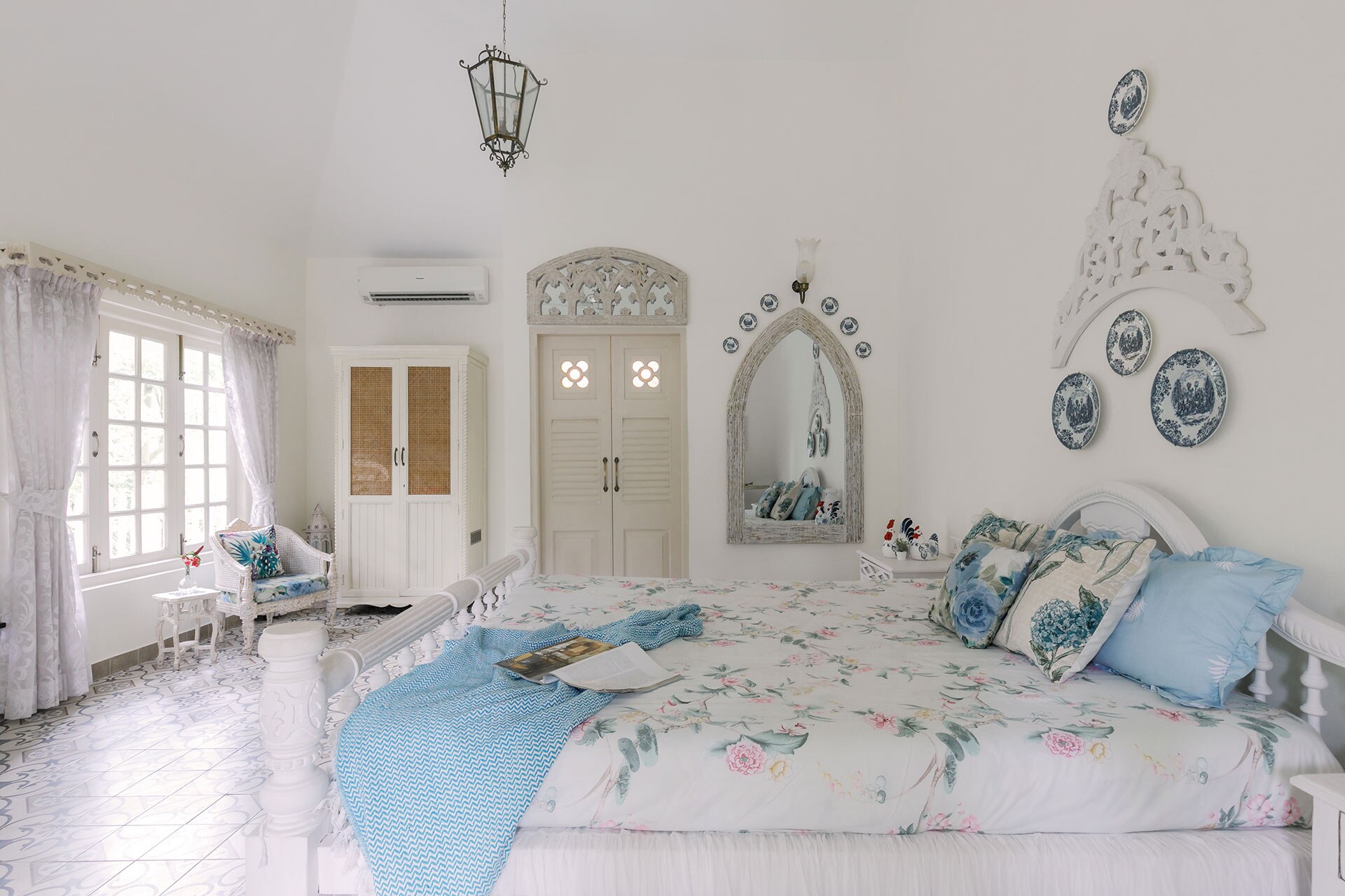 StayVista at Cosy Cottage - The Inner Temple - Tap to explore photos