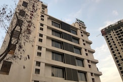 Shelke's Vintage Inn, Thane