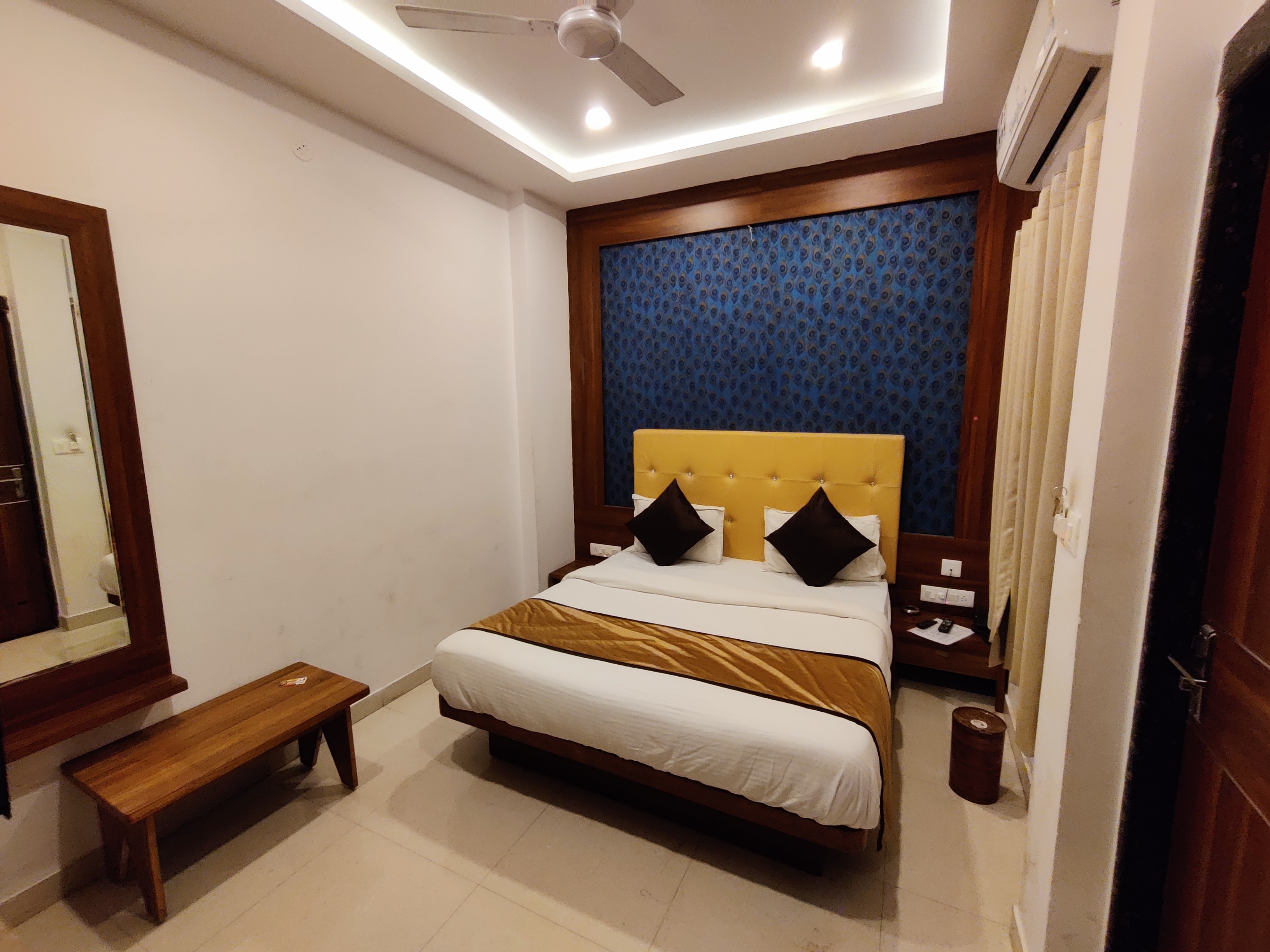 HOTEL ANNAPURNA  PALACE - Tap to explore photos