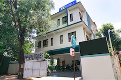 FabHotel Aura Homes - Nr. Khandoba Mandir, Pune
