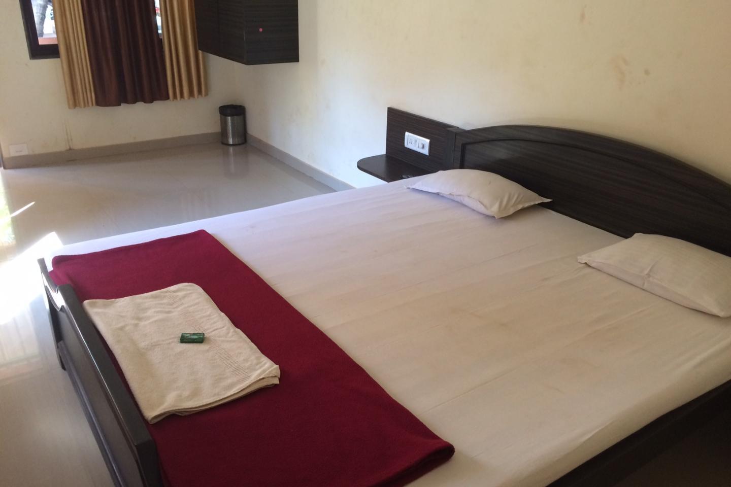 Maratha Niwas Home Stay  - Tap to explore photos