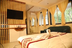 Hotel Moonlight, Wada