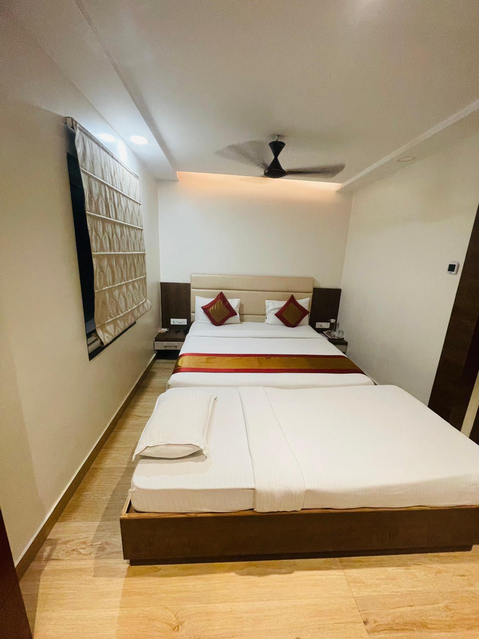Hotel Banaras Villa - Tap to explore photos