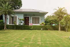 Aurelia Luxe Farms
Your private luxury escape, Greater Noida