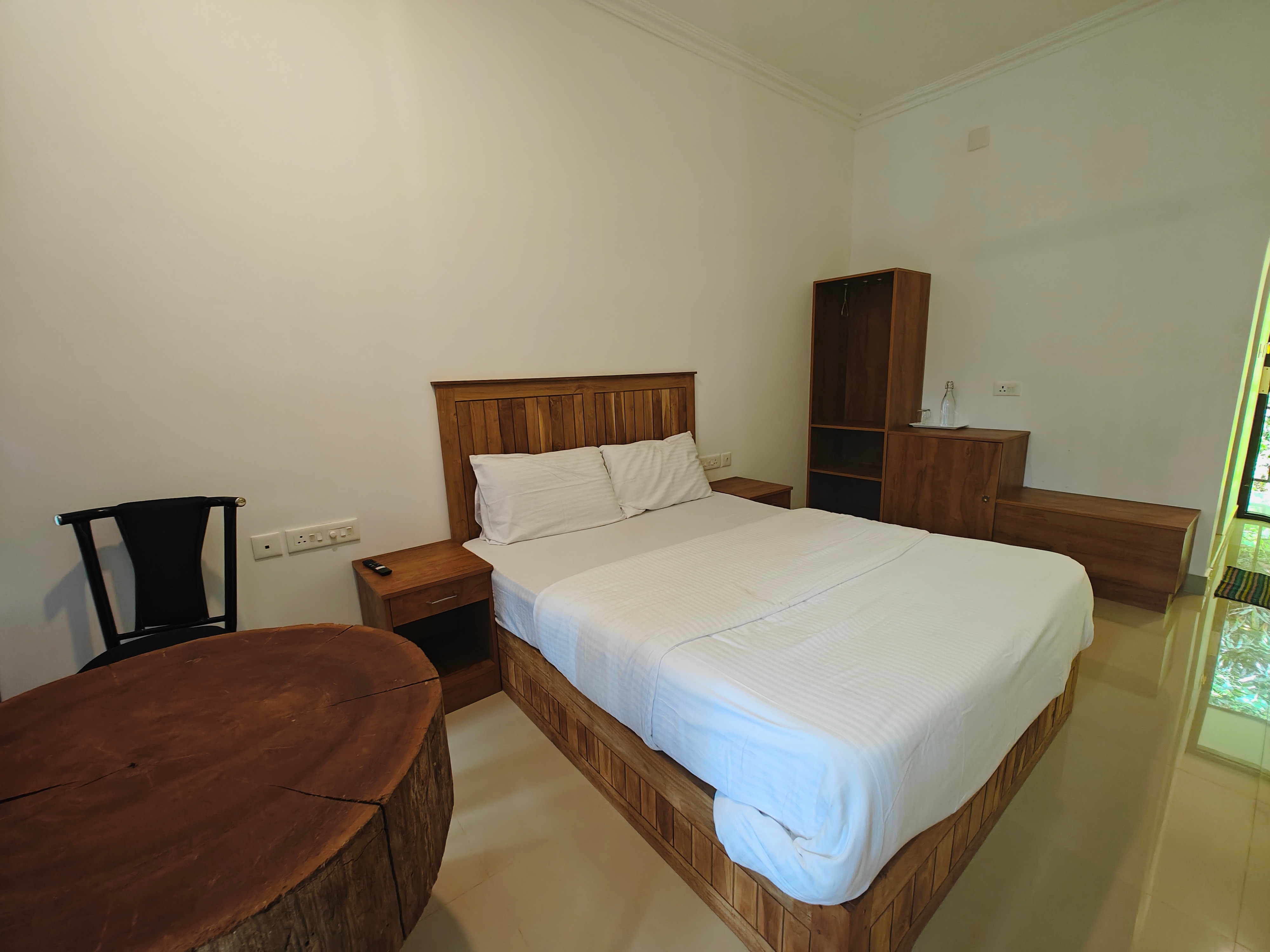 Kurinji Plantation Stay - Tap to explore photos