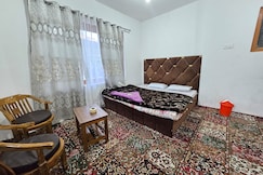 Grand Snowland Hotel and Restaurent, Pahalgam
