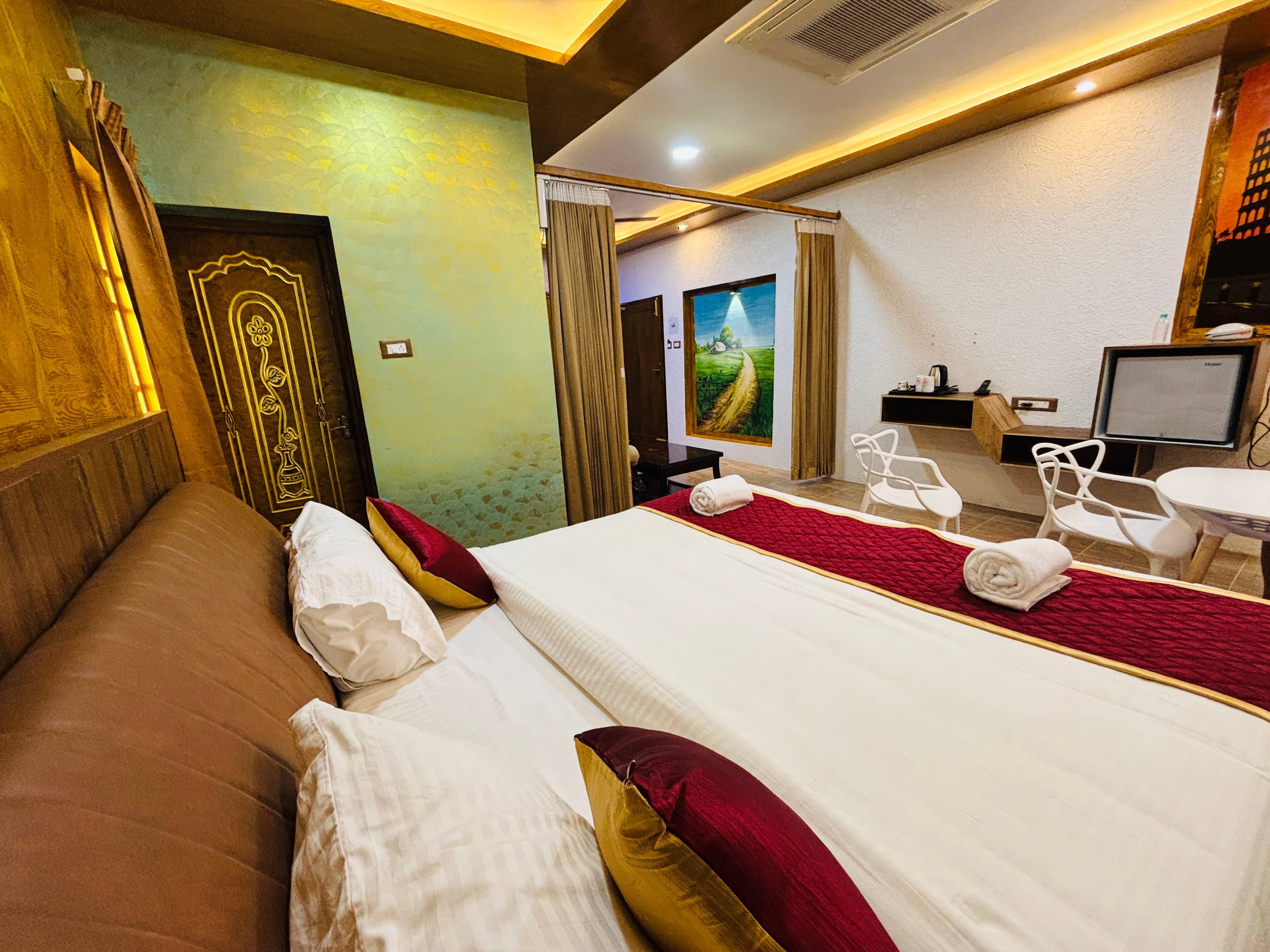 Hotel NN Palace Tanjore - Tap to explore photos