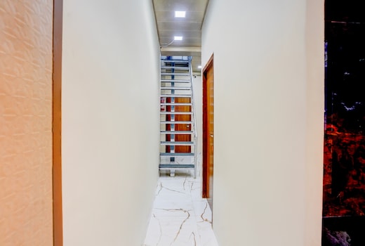 Hotel O by OYO MM RESIDENCY