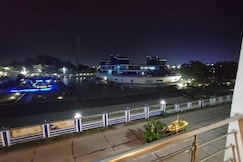 Hotel Penguin, Digha