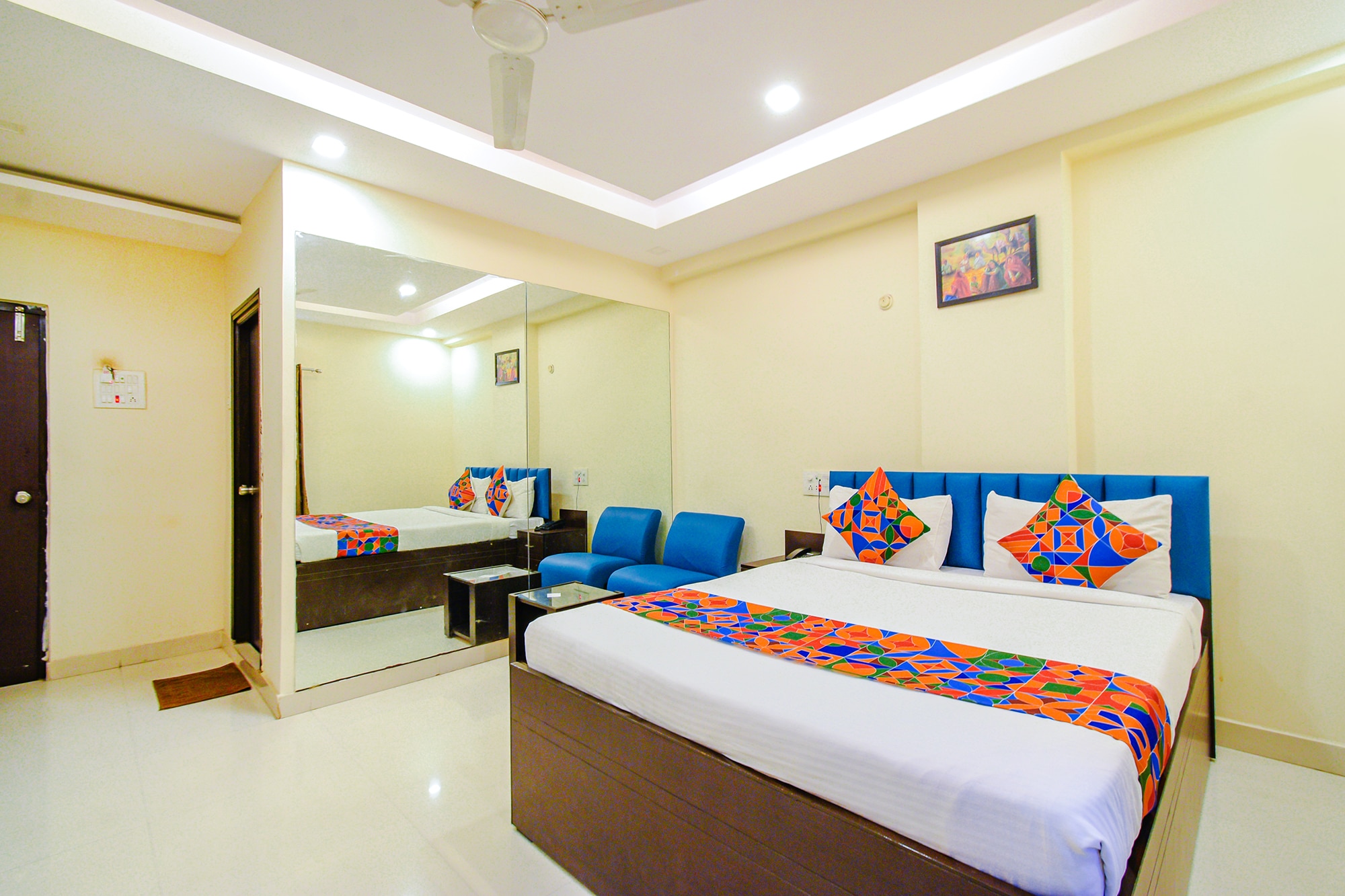 FabHotel Tals Hitech- Nr.Jubliee Enclave-Hitech CIty - Tap to explore photos