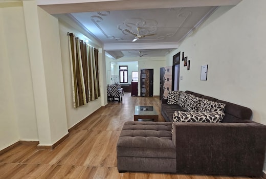 LKO9BHK(L201,L401&R402) in Krishna Nagar Lucknow