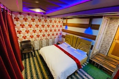 THE GRITTI  CASTLE  HOTEL & RESTAURANT, Bandipore