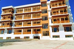 The Ladakh Avenue, Leh