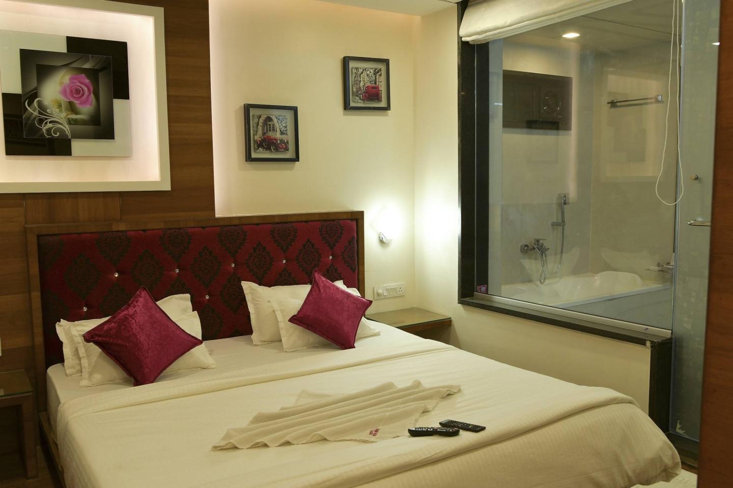 Hotel Devamrit 2