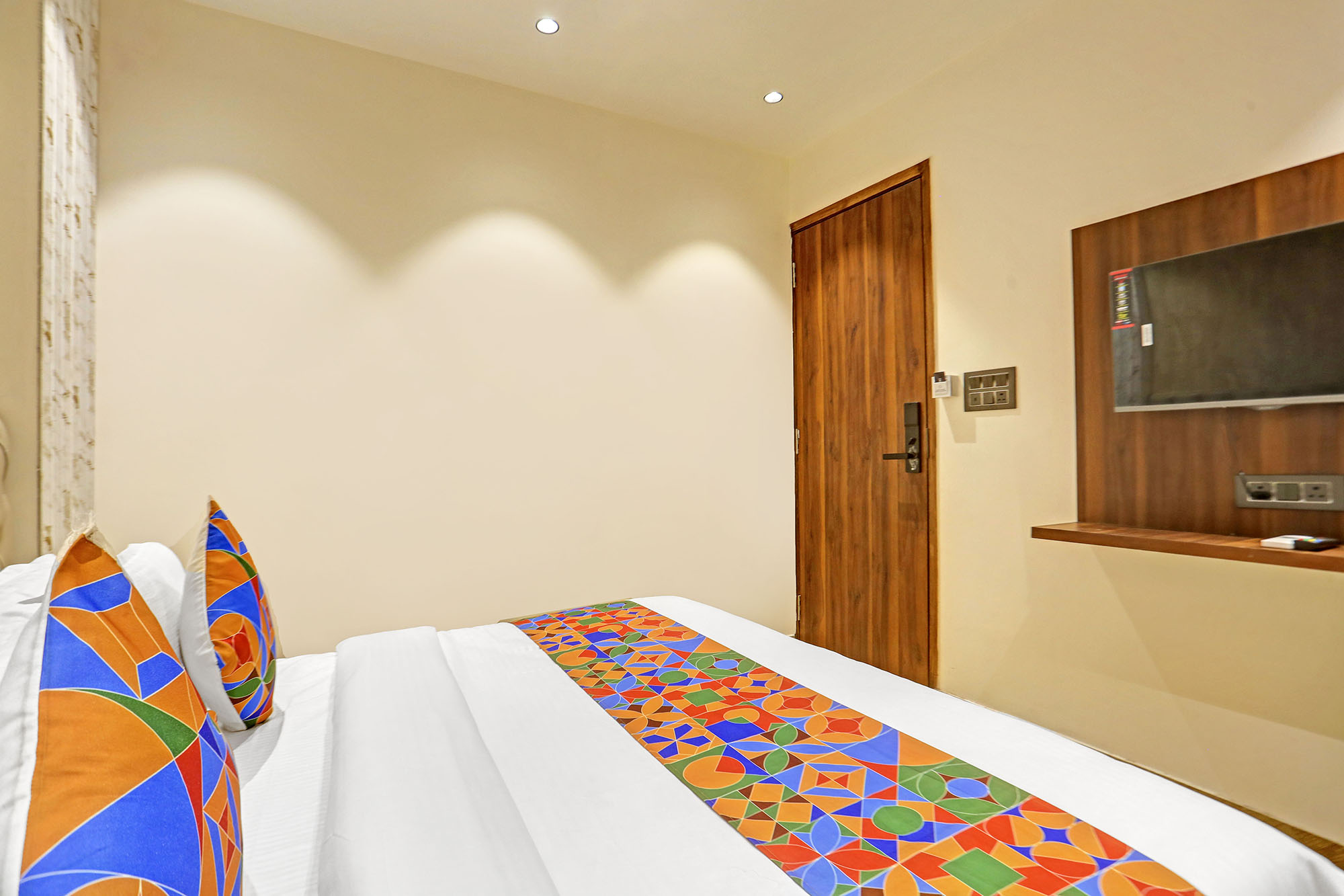 FabHotel Baba's Inn Kirti Nagar - Tap to explore photos