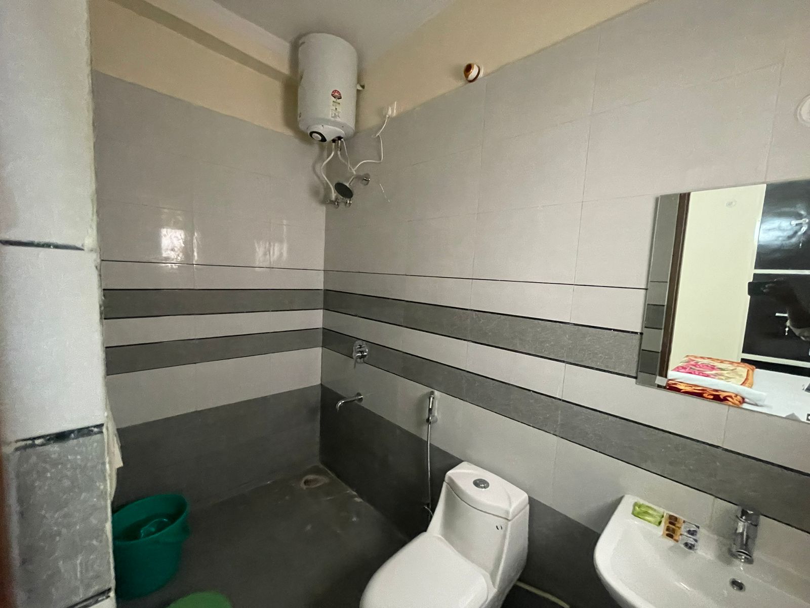 Radha Krishna Homestay 1 BHK Apartment - Tap to explore photos