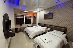 Hotel New Holiday Plaza, Nashik