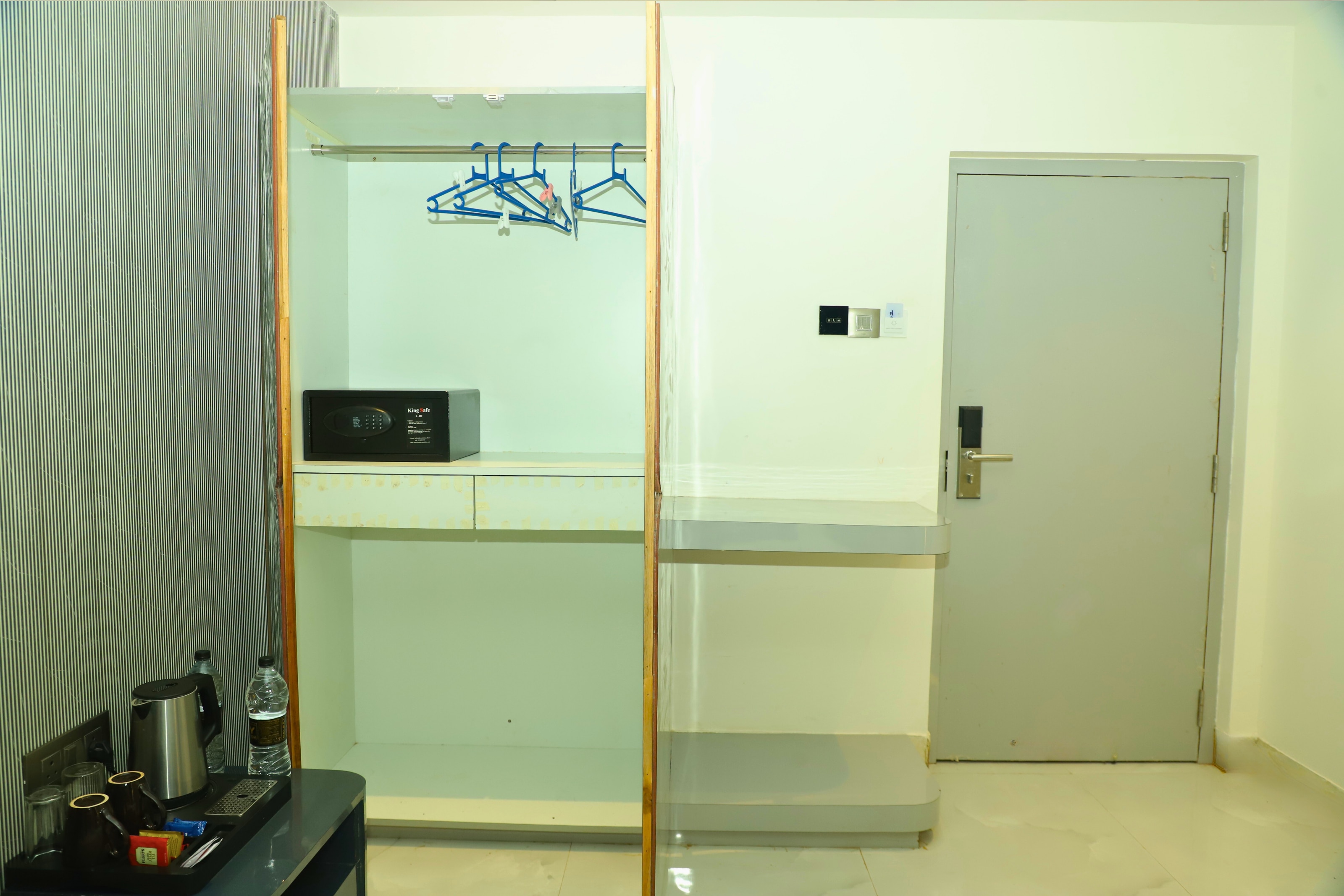 Hotel Shirdi Park Inn (80 Meters From Sai Samadhi Temple) 5