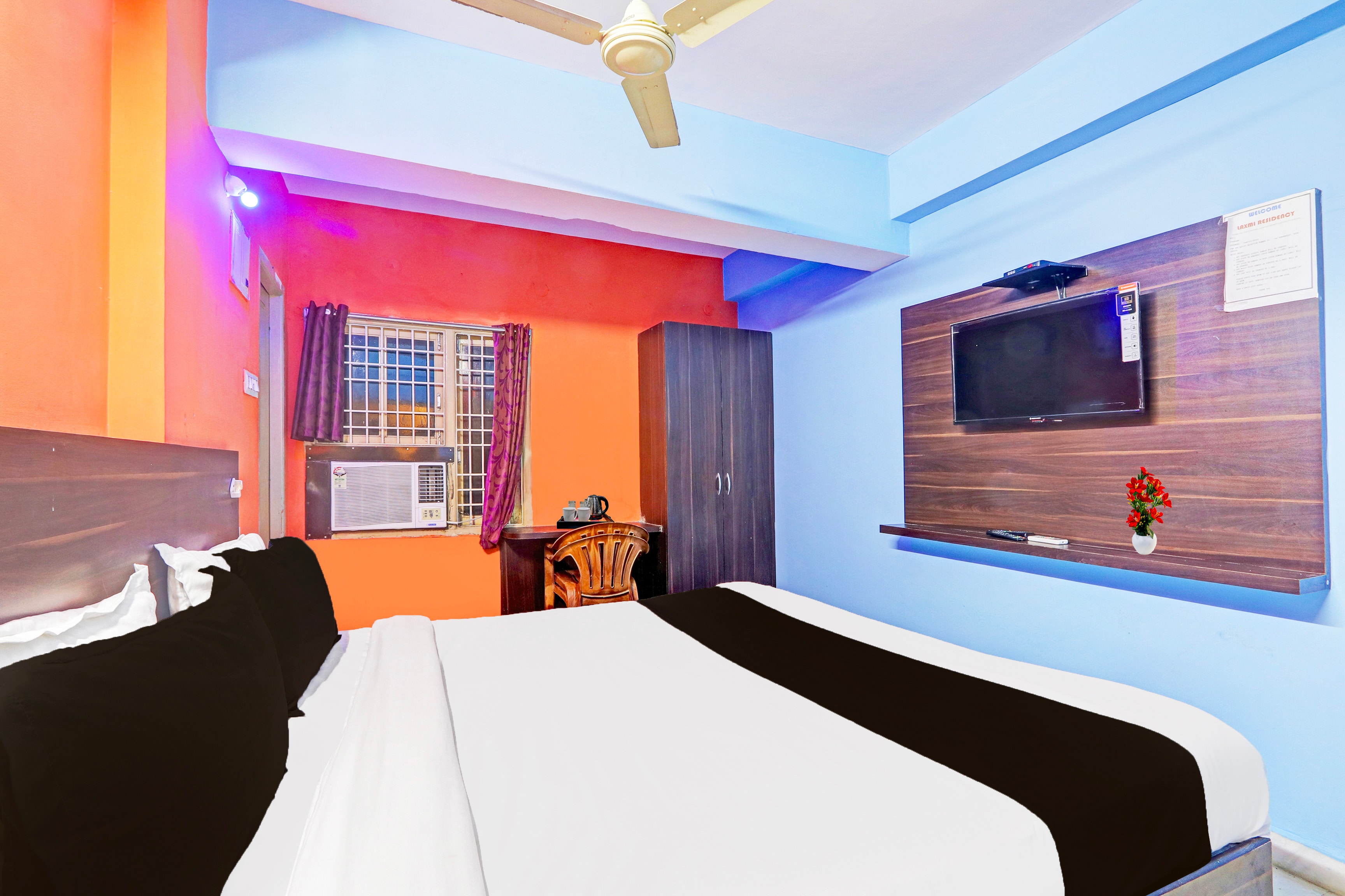 Super Hotel O Karimnagar - Tap to explore photos