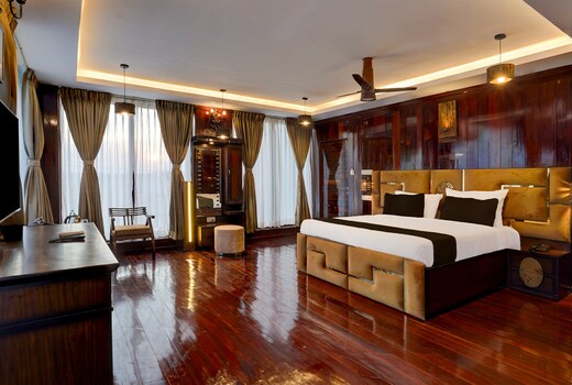 Super Townhouse NK Vivanta Luxury Rooms