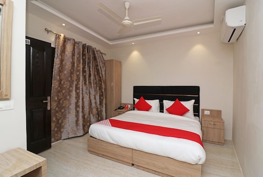 Hotel O Ramesh Nagar Metro Station Formerly Rosewood