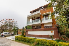 The King's Night Hotel, Greater Noida