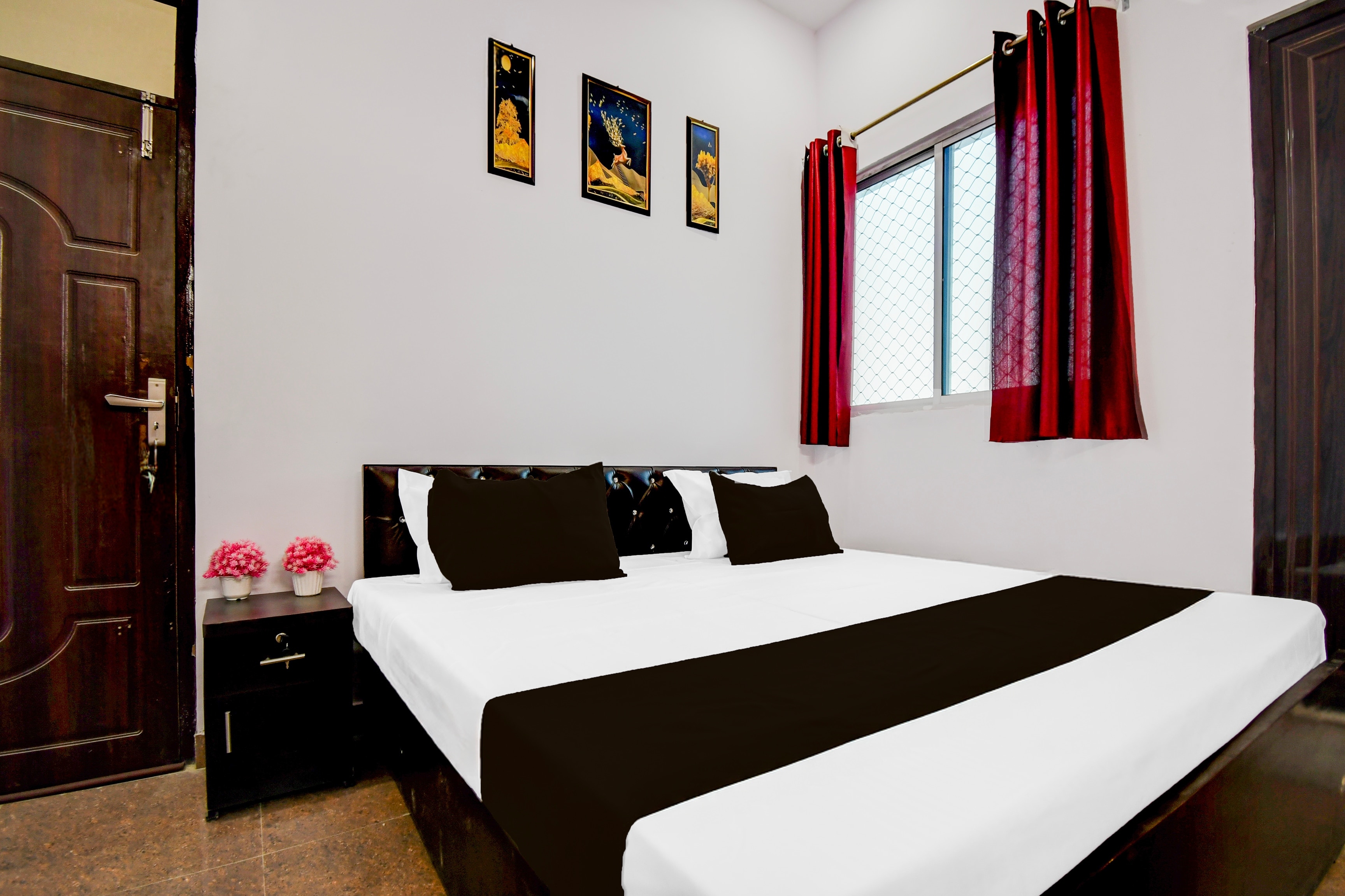 Hotel O MJ INN Guest house - Tap to explore photos