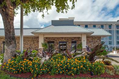 Best Western Plus Hollywood/Aventura - Tap to explore photos