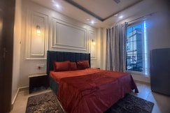 Downtown Elegant Stay Private Self Checkin, Chandigarh
