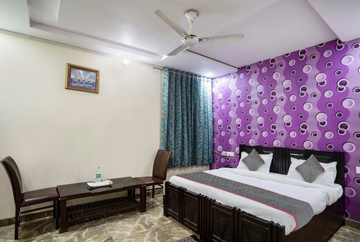 OYO Hotel Spark