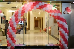 Raj Royal Hotel, Mauda