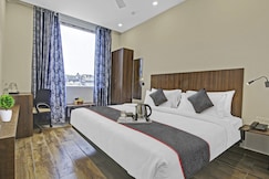 Townhouse Golden Frame near sec 62 noida, Loni