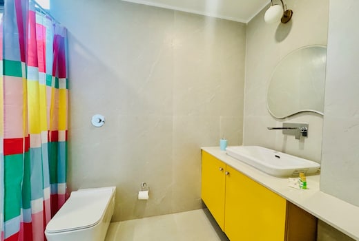 MELA - 6BHK 500m to the Beach