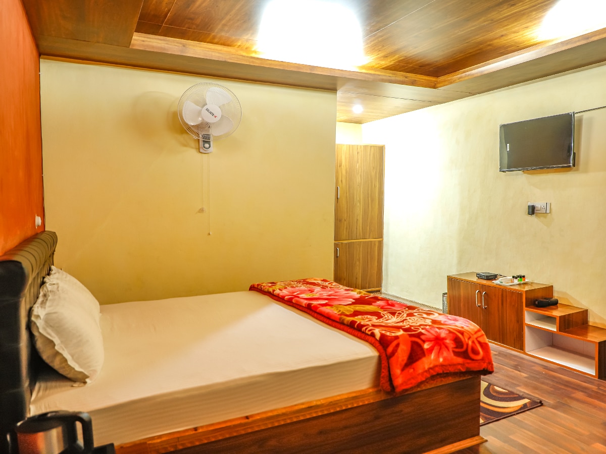 Chanshal Camps & Resort - Tap to explore photos