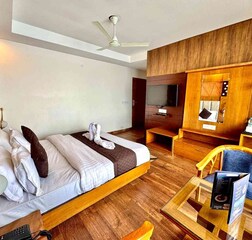 Super Deluxe Room With Balcony