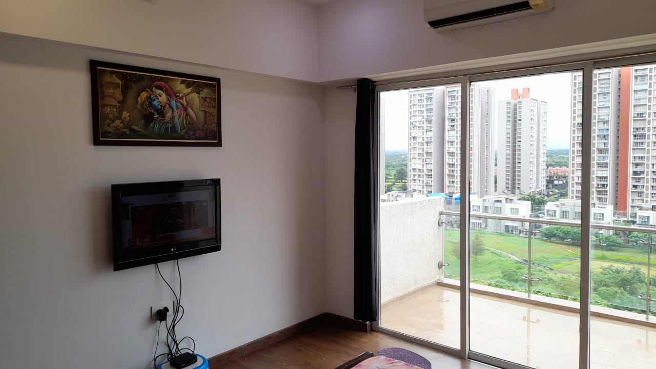 furnished Flat Golf,  Swimming Pool AC 3BHK - Tap to explore photos