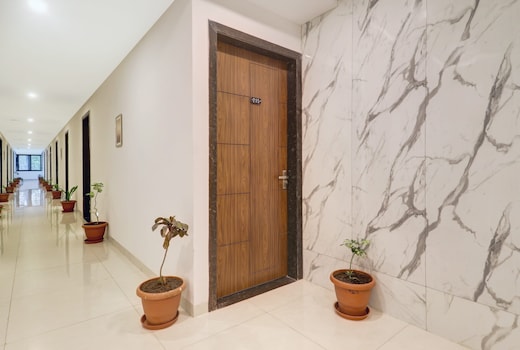 Hotel O S Grand Bolarum