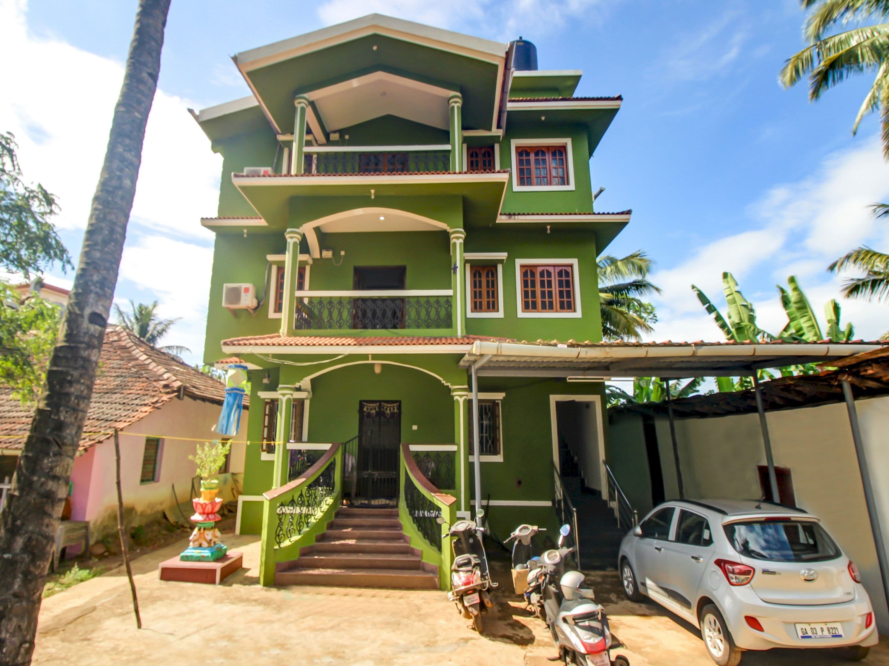 Hotel O Pradeep Guest House Near Baga Beach - Tap to explore photos