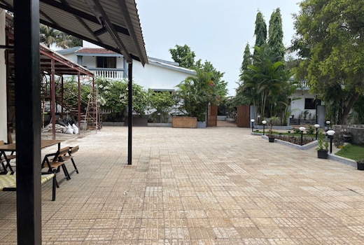 2BHK Villa by Miracle Resort
