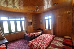 Hotel Real Resorts, Srinagar
