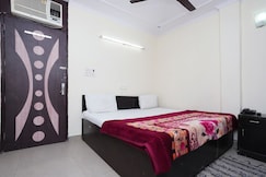 Delhi Inn, walk in Nizamuddin Railway Station, Delhi