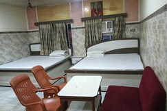 HOTEL LOKNATH NEW, Tarapith