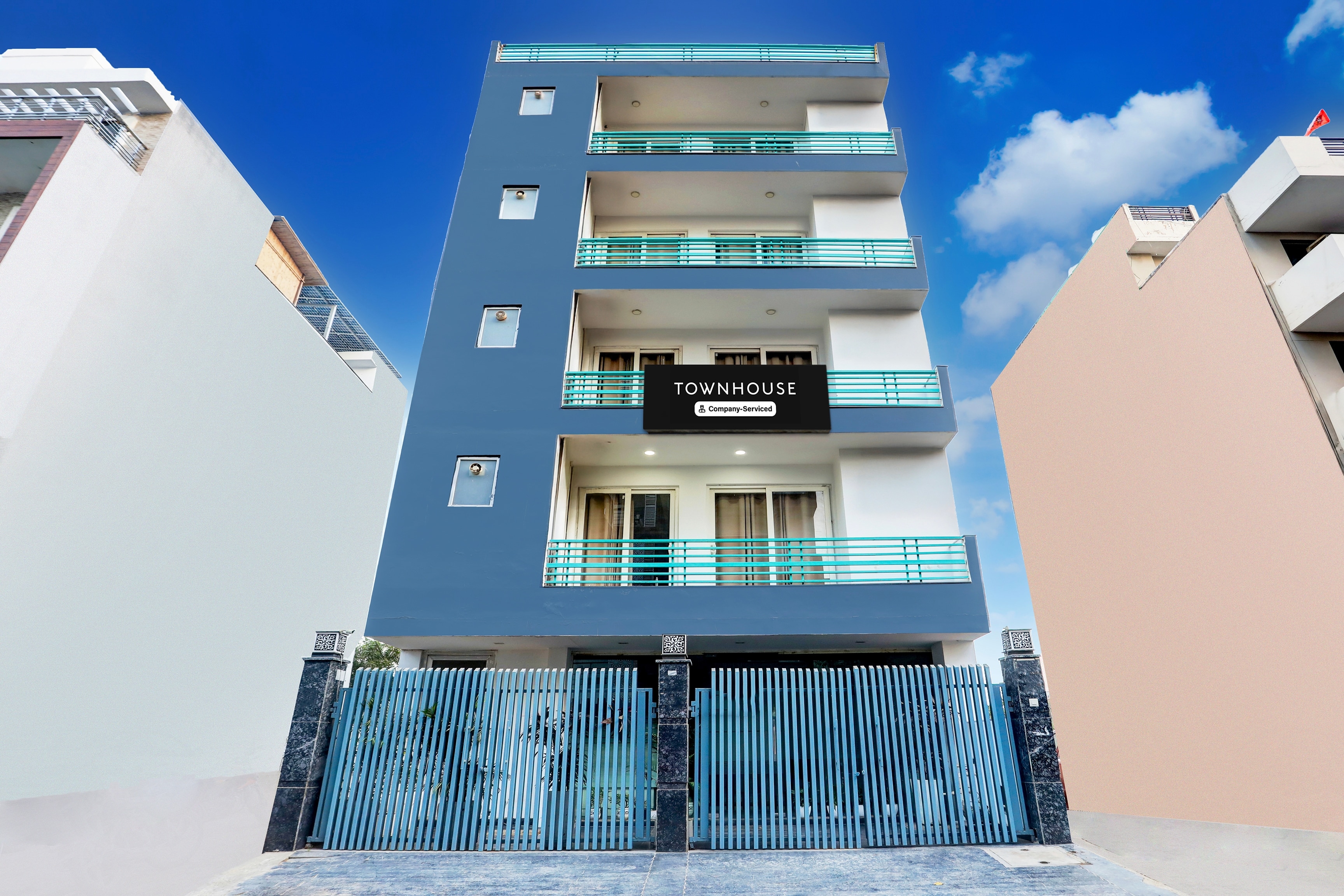 Super Townhouse Sector 52 Near Artemis Hospital - Tap to explore photos