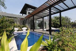 StayVista at 5 BHK @ The Charcoal Villa, Pen