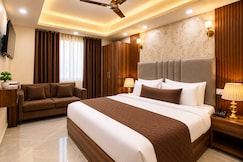 Hotel Mehak Palace By Aura, Noida