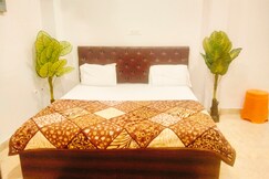 Shri Rameshwaram | 250 mtrs from Kashi Vishwanath, Varanasi