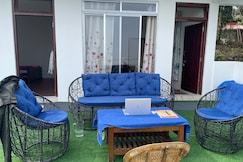 Skyvaana Homestay & Cafe, Darjeeling